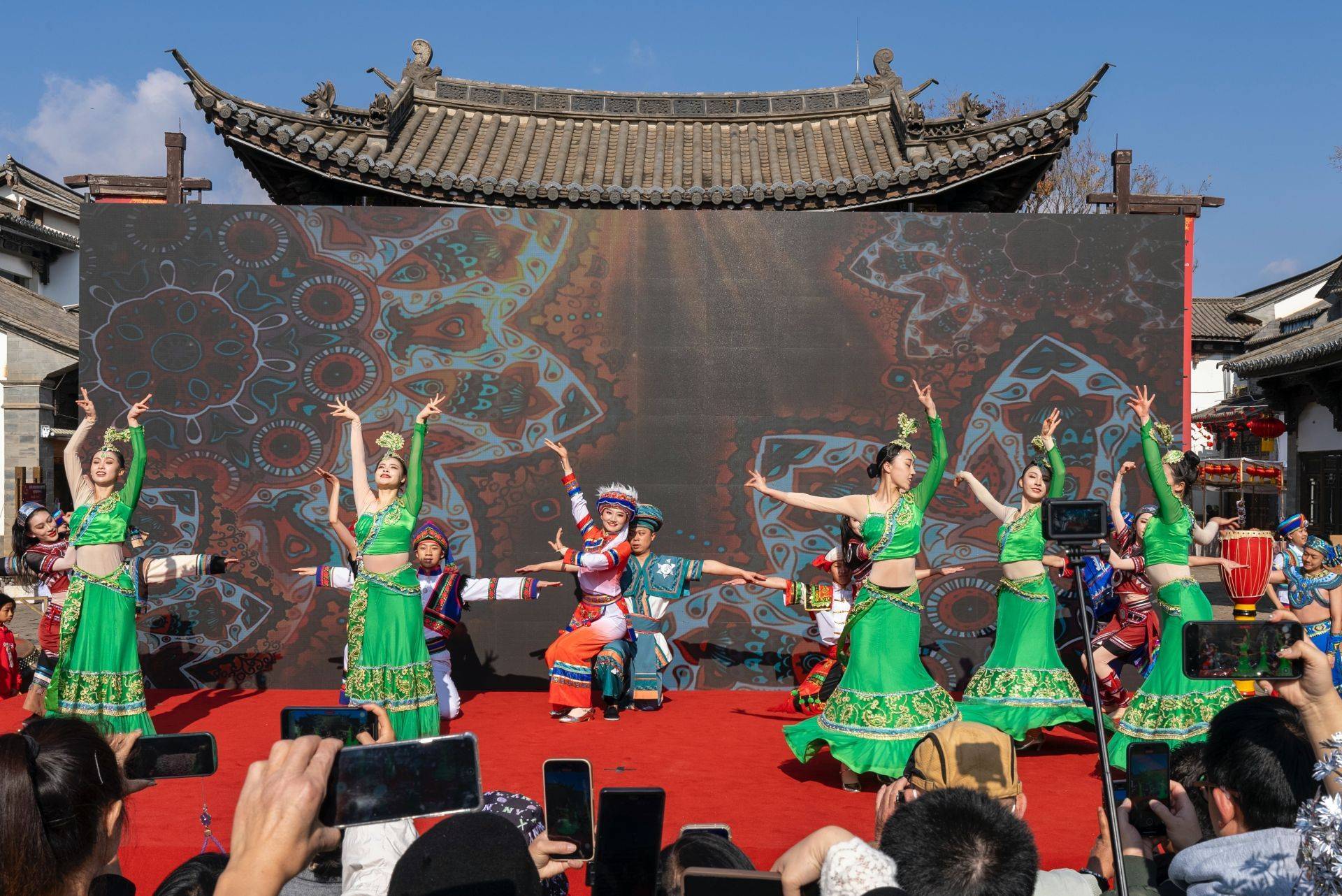 资讯丨千名文旅博主“喊麦”：冬暖花开，云南喊你过大年！